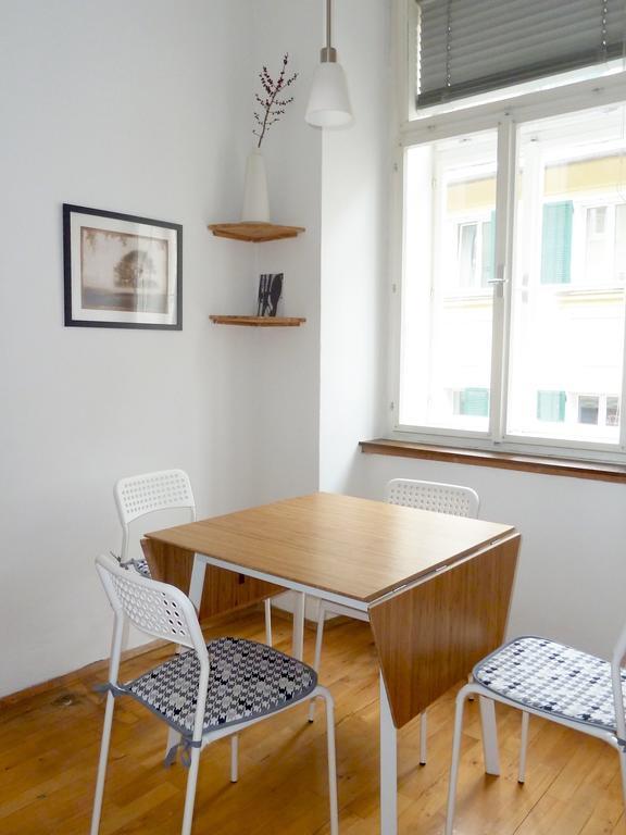 Apartment Jakominiplatz Γκρατς Δωμάτιο φωτογραφία